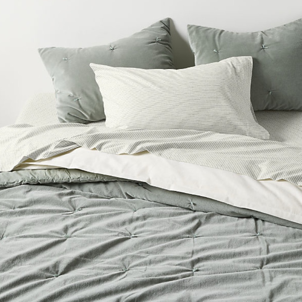 New! Crate&Barrel Cozysoft Organic Flannel Spruce Green Stripe Bed Sheet Set - Picture 3 of 3